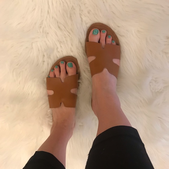 🆕 Jolie Cognac Slip On Sandal - Picture 7 of 7